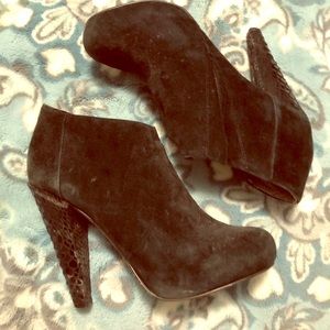Steve Madden Black Suede Boot